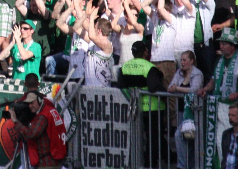 Stadionverbote aller Ultras in Bremen ausgesetzt
