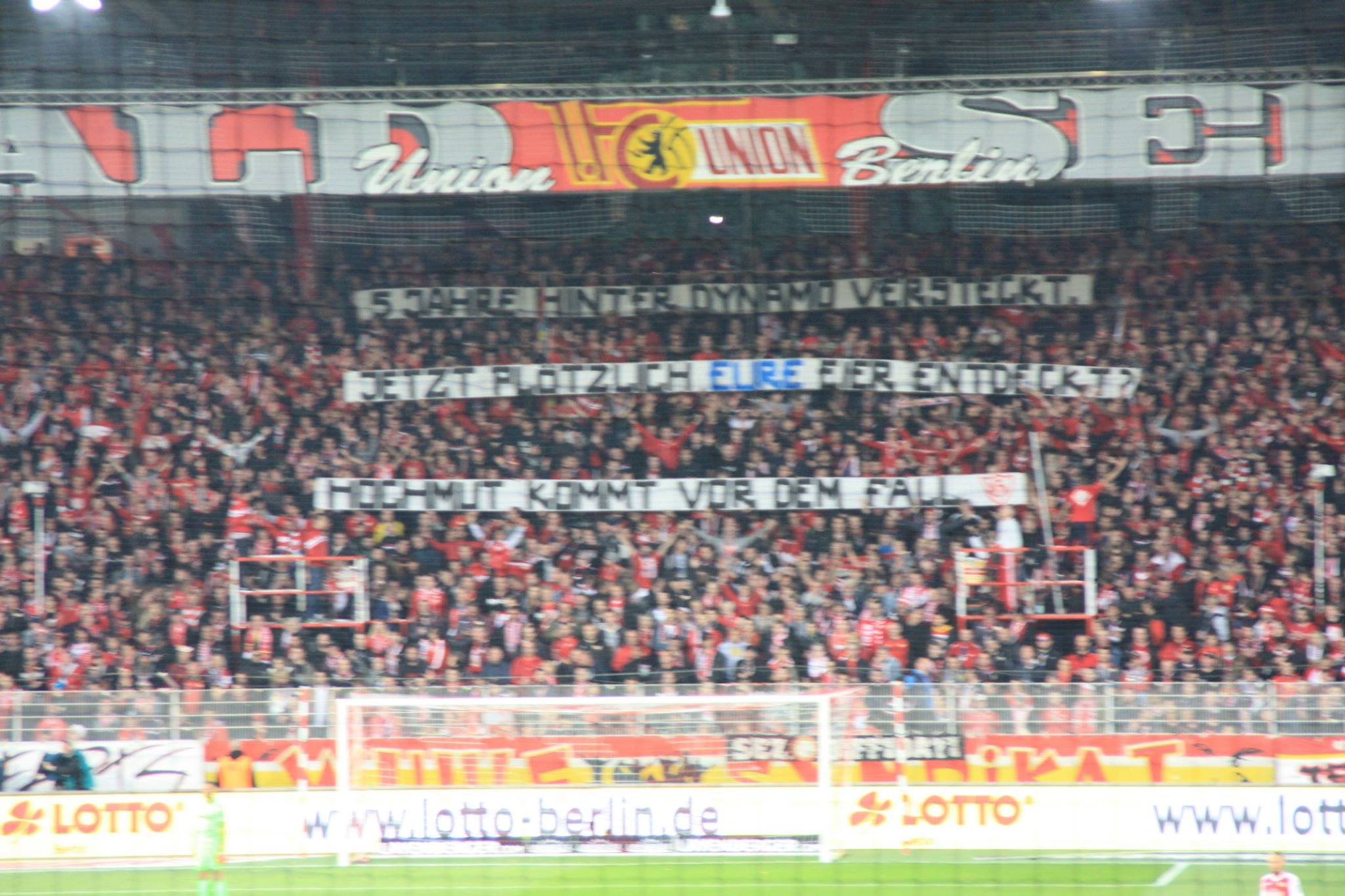 Das Spruchband der Hooligans von Union Berlin.
