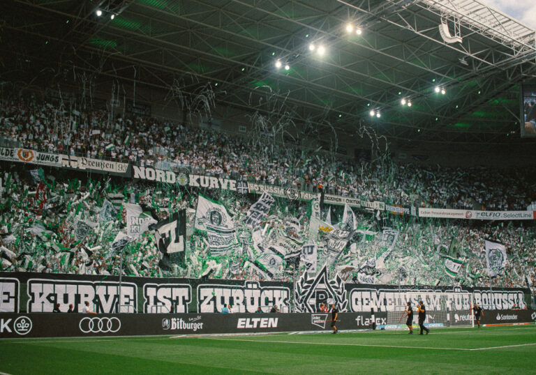 Fahnenverleih der Sottocultura Ultras