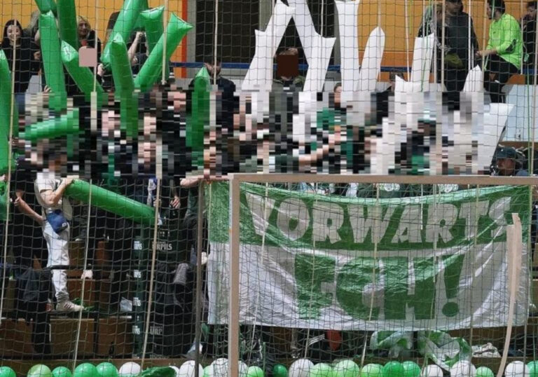 FC Homburg-Fans bei Hallen-Stadtmeisterschaften