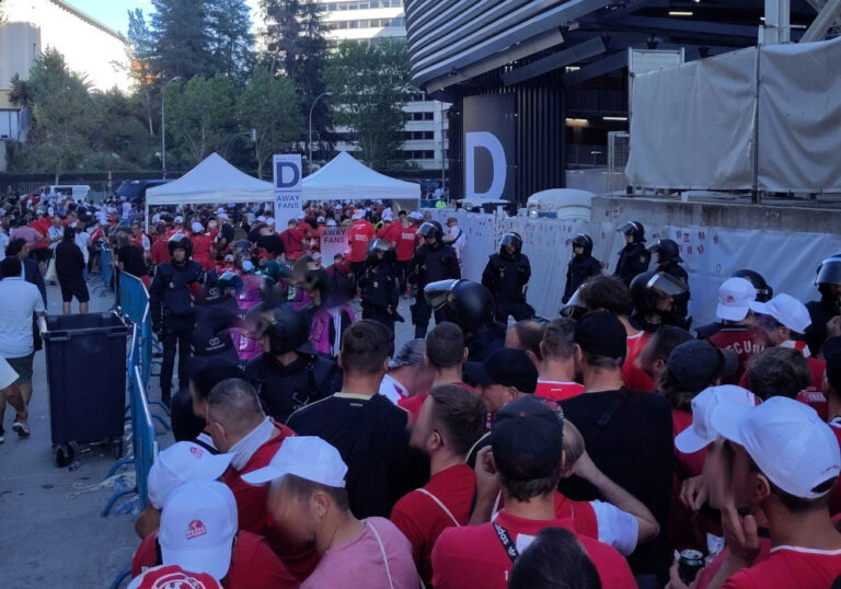 Wegen mangelhafter Organisation in Madrid verpassen Union Berlin-Fans historischen Moment