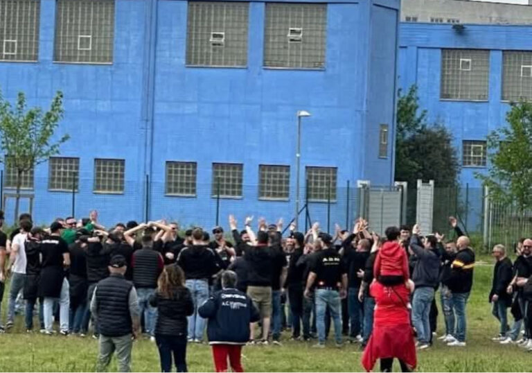Freundschaftliches Zusammentreffen nach Spielabsage in Mantova