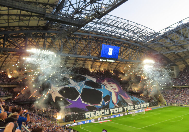 Lech Poznan vs. Roter Stern Belgrad – ein Duell zweier Schwergewichte der europäischen Fanwelt