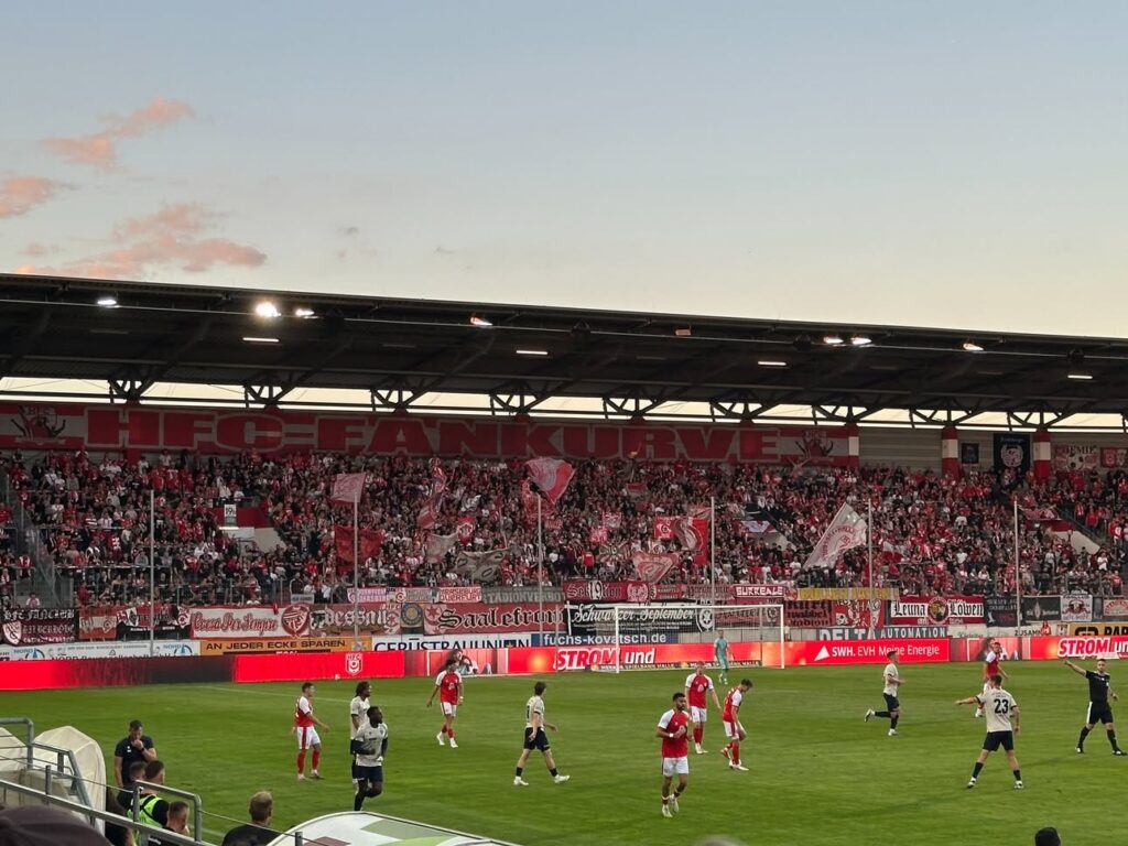 Hallescher FC – FC Carl Zeiss Jena 2:0 (5)