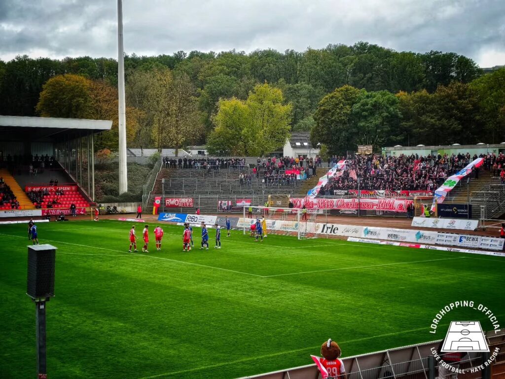 Sportfreunde Siegen – SC Rot-Weiß Oberhausen-Rheinland e.V. 3:1 (4)