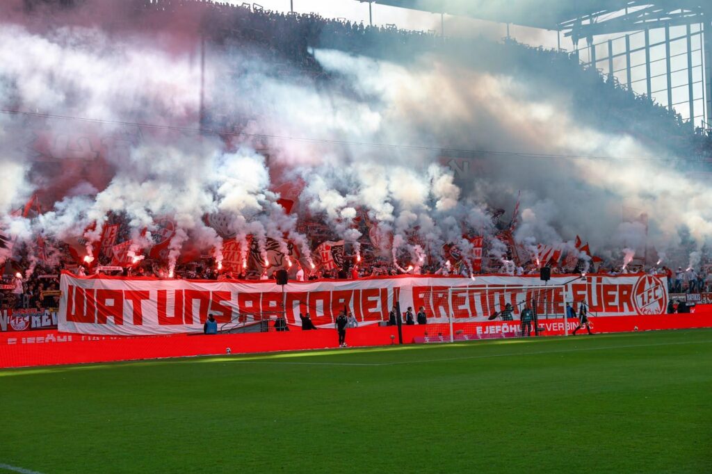 1. FC Köln – Borussia Mönchengladbach 2:1 (11)