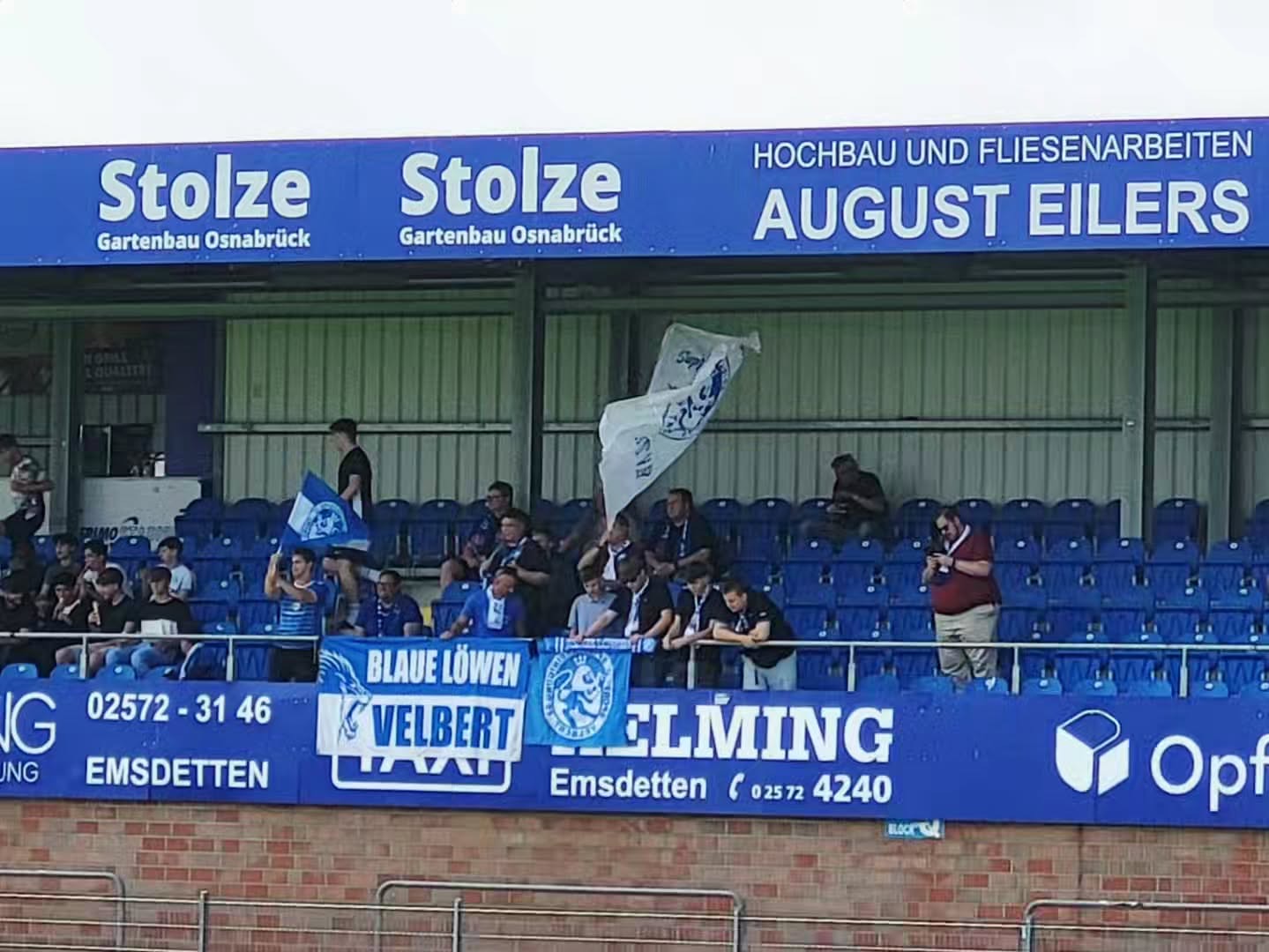 Gästefans | Sportfreunde Lotte – SSVg Velbert (26.07.2025) 2:2
