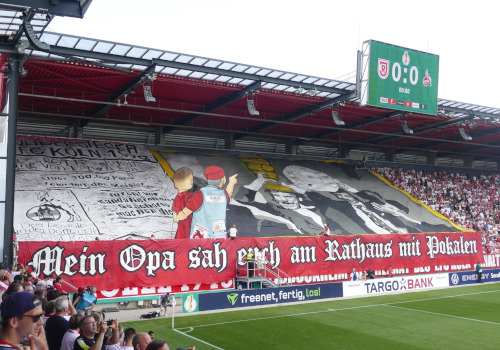 SSV Jahn Regensburg – 1. FC Köln 1-2 (4)
