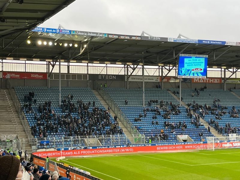 1. FC Magdeburg – SV Waldhof Mannheim 3:0 (3)