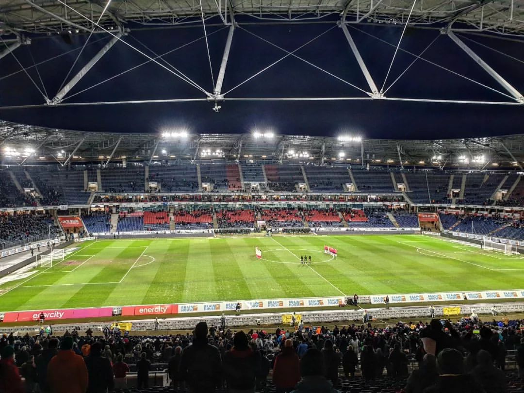 Hannover 96 – Holstein Kiel 2-0 (2)