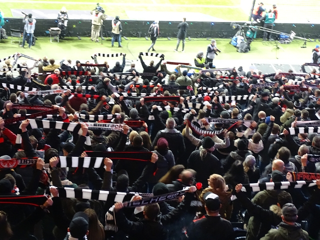 Eintracht Frankfurt – FC Bayern München 0-1 (9)