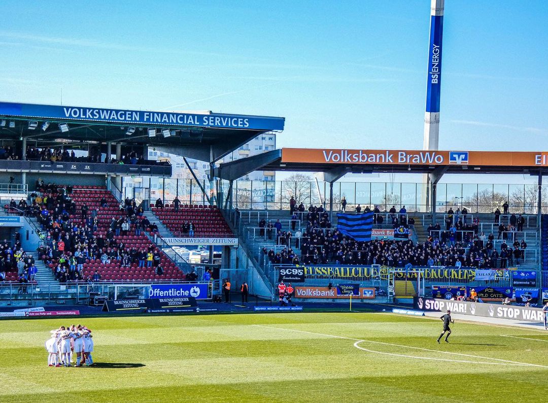 Eintracht Braunschweig – 1. FC Saarbrücken 0-2 (4)