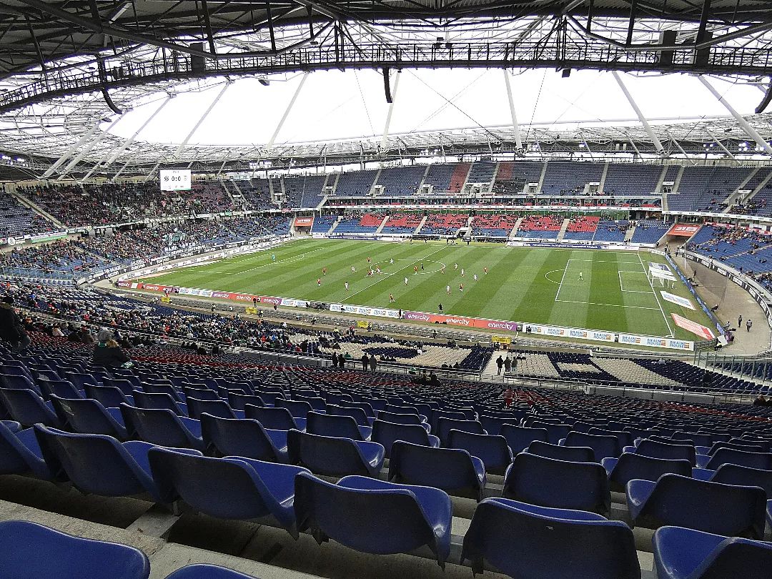 Hannover 96 – SSV Jahn Regensburg 1-1 (1)
