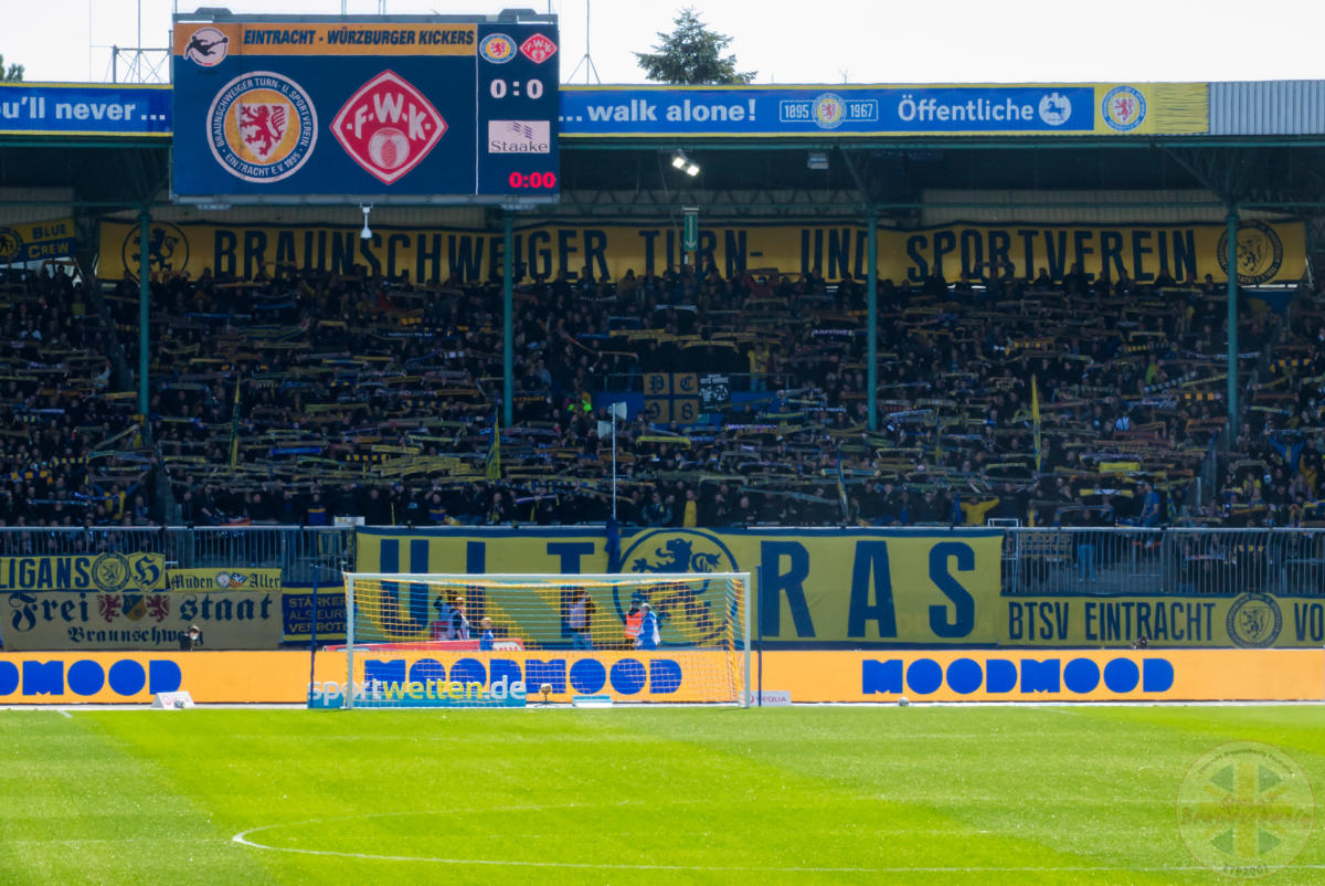Eintracht Braunschweig – Würzburger Kickers 1-0 (2)