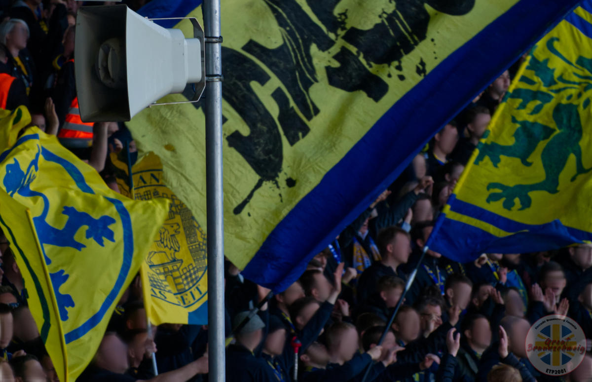 Eintracht Braunschweig – Würzburger Kickers 1-0 (14)