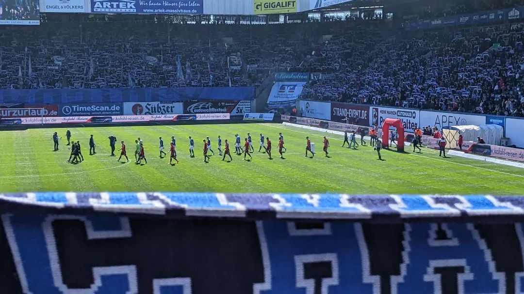 FC Hansa Rostock – SSV Jahn Regensburg 1-1 (4)