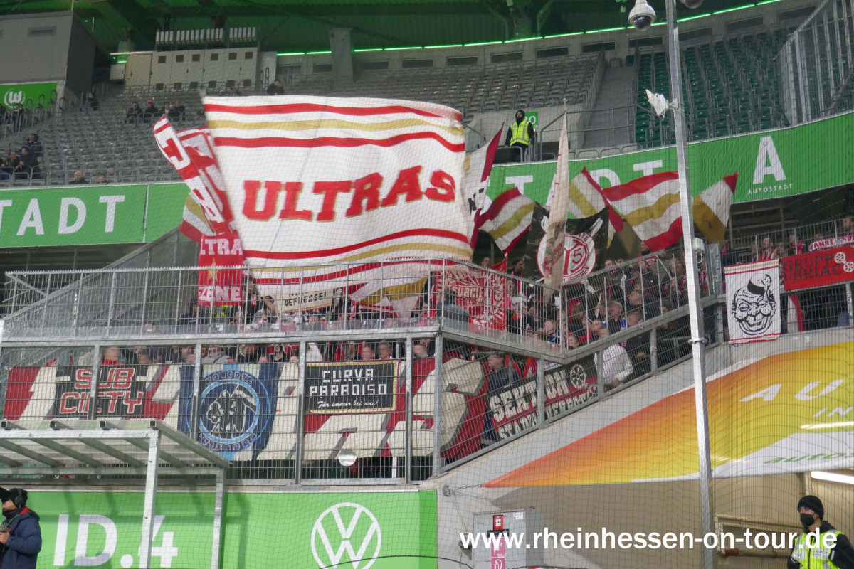 VfL Wolfsburg – 1. FSV Mainz 05 5-0 (3)