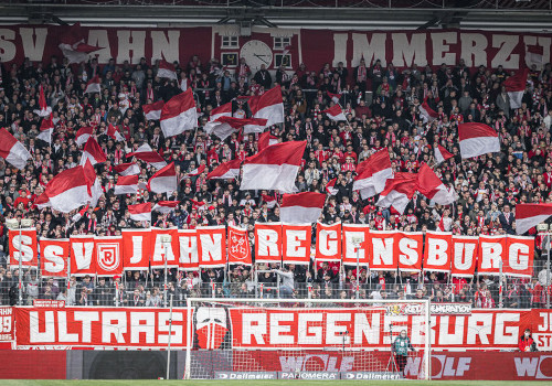 SSV Jahn Regensburg – Hamburger SV 2-4 (10)