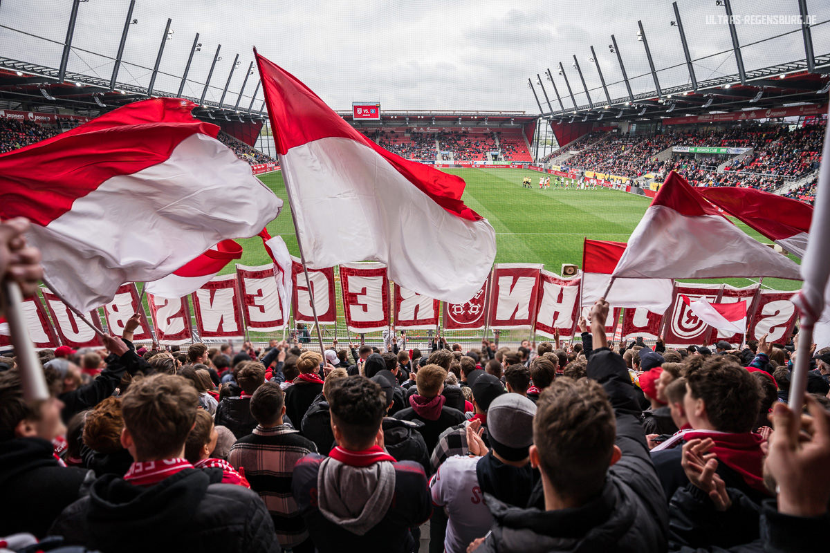 SSV Jahn Regensburg – Hamburger SV 2-4 (14)