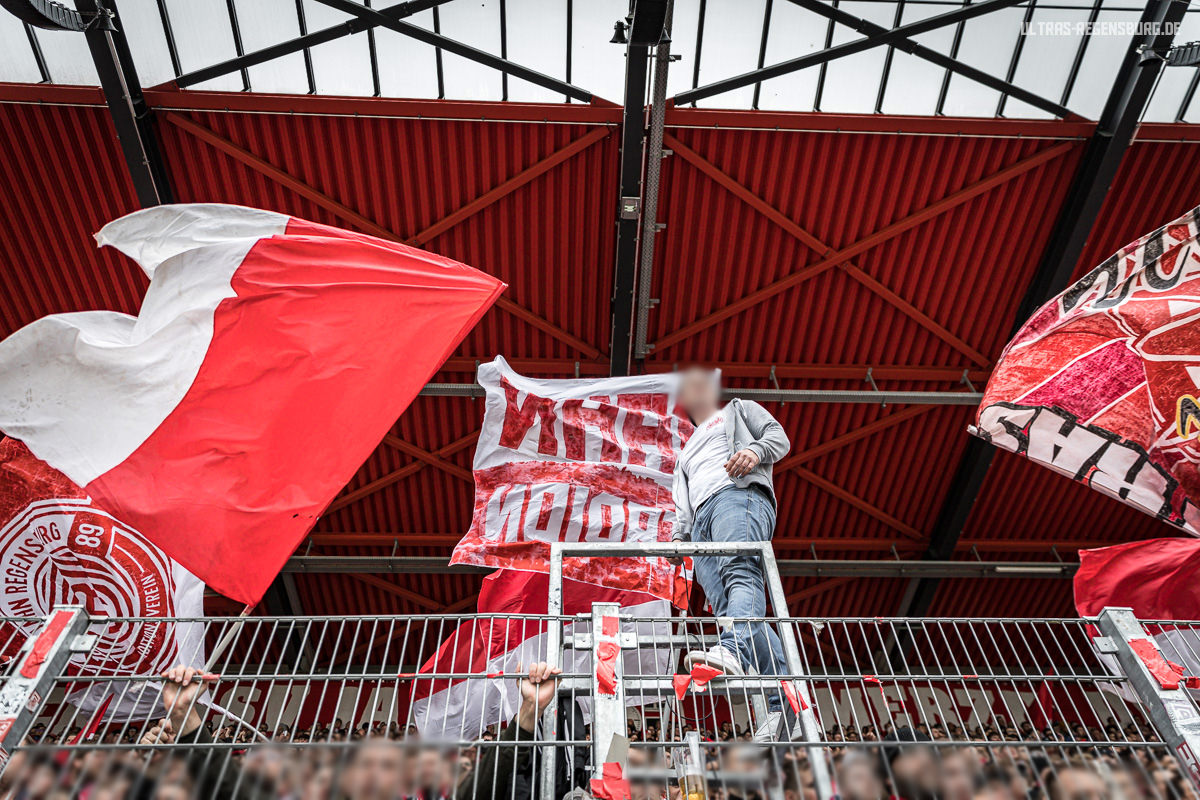 SSV Jahn Regensburg – Hamburger SV 2-4 (15)