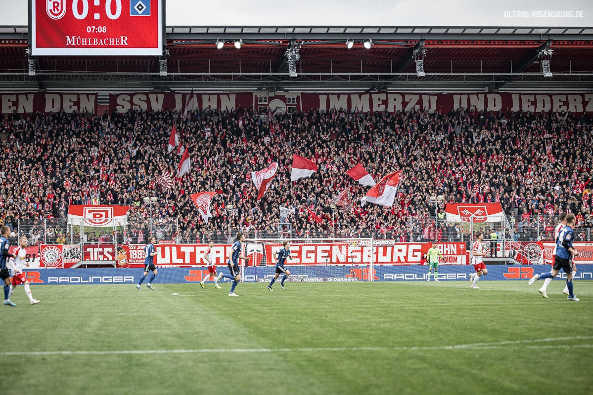 SSV Jahn Regensburg – Hamburger SV 2-4 (17)