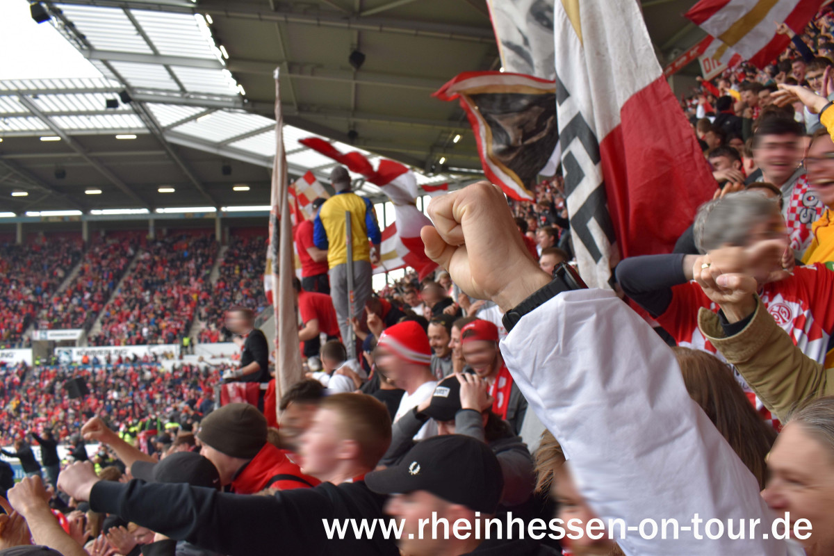 1. FSV Mainz 05 – FC Bayern München 3-1 (6)
