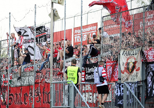 Würzburger Kickers – Hallescher FC 1-2