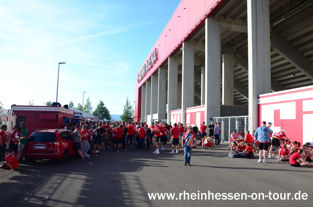 1. FSV Mainz 05 – Eintracht Frankfurt 2-2 (11)