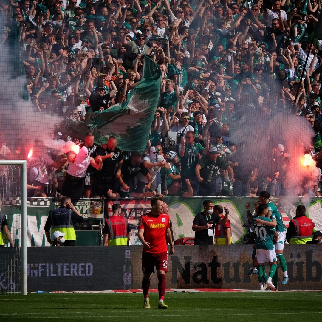 Werder Bremen – SSV Jahn Regensburg 2-0 (6)
