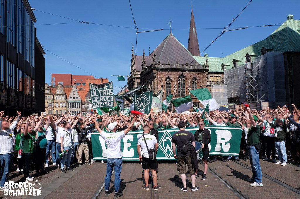 Werder Bremen – SSV Jahn Regensburg 2-0 (11)