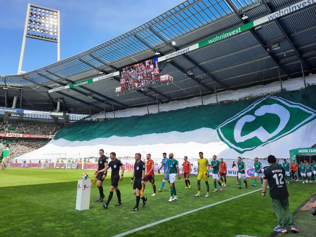 Werder Bremen – SSV Jahn Regensburg 2-0 (40)