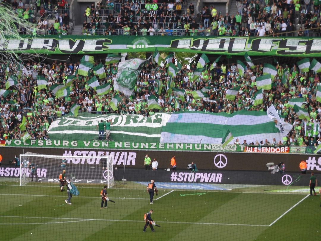 VfL Wolfsburg – FC Bayern München 2-2 (13)