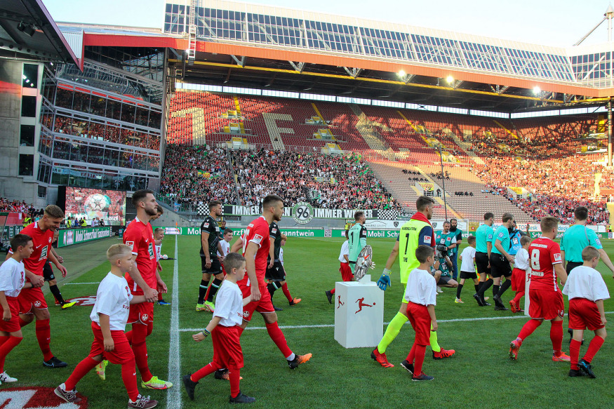 1. FC Kaiserslautern – Hannover 96 2-1 (22)