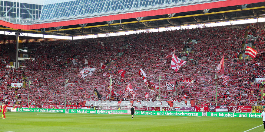 1. FC Kaiserslautern – Hannover 96 2-1 (23)
