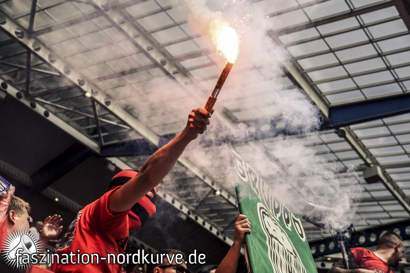 1. FC Nürnberg – SpVgg Fürth 2-0 (61)
