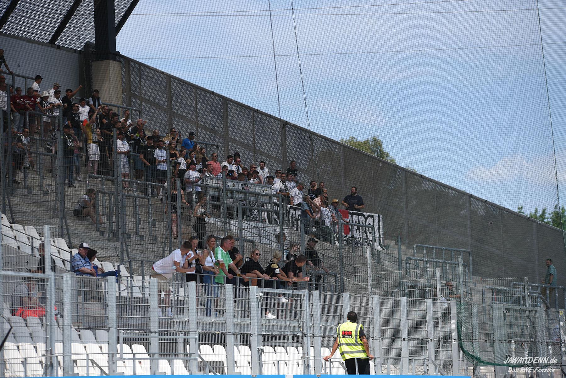 Gästefans | Rot-Weiss Essen – SV Elversberg (23.07.2022) 1-5
