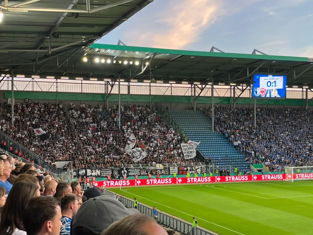 1. FC Magdeburg – Eintracht Frankfurt 0-4 (9)