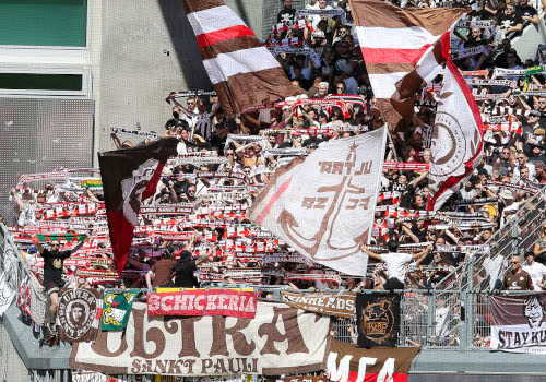 1. FC Kaiserslautern – FC St. Pauli 2-1 (2)