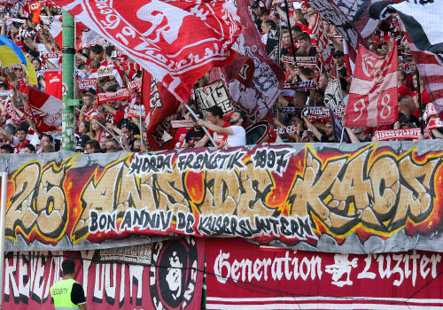 1. FC Kaiserslautern – SC Paderborn 0-1 (9)