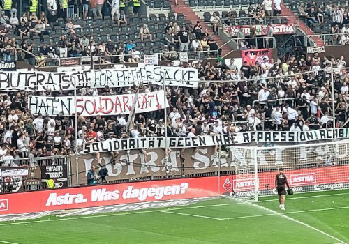 FC St. Pauli – 1. FC Magdeburg 3-0 (4)