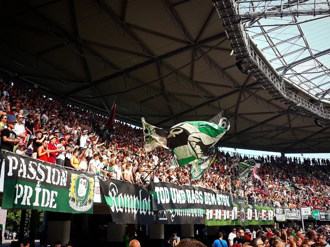 Hannover 96 – SSV Jahn Regensburg 1-0 (1)