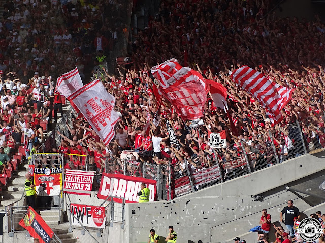 Gästefans / VfB Stuttgart – SC Freiburg (20.08.2022 (23)
