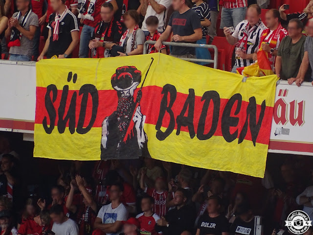 Gästefans / VfB Stuttgart – SC Freiburg (20.08.2022 (25)