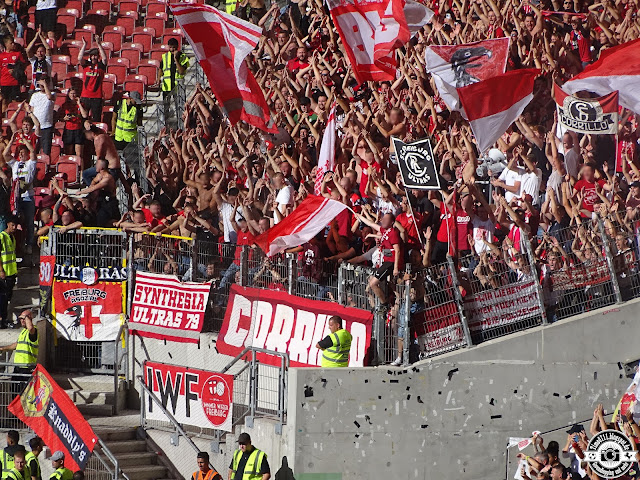 Gästefans / VfB Stuttgart – SC Freiburg (20.08.2022 (27)