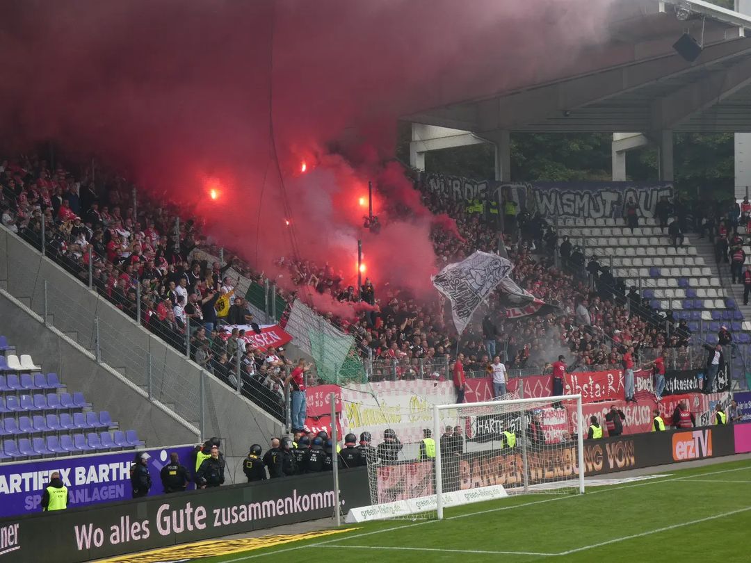 FC Erzgebirge Aue – FSV Zwickau 0-1 (8)
