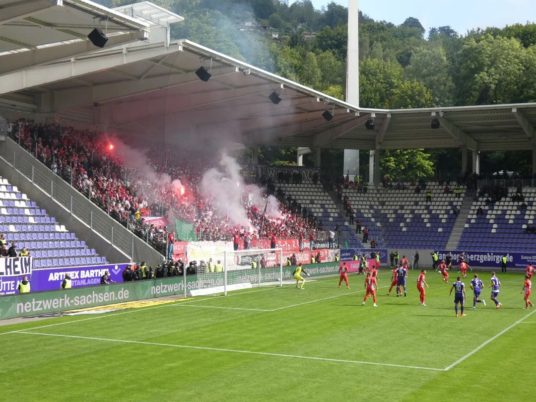 FC Erzgebirge Aue – FSV Zwickau 0-1 (9)