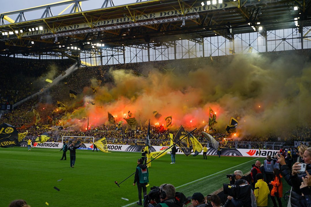 Borussia Dortmund – FC Schalke 04 1-0 (17)