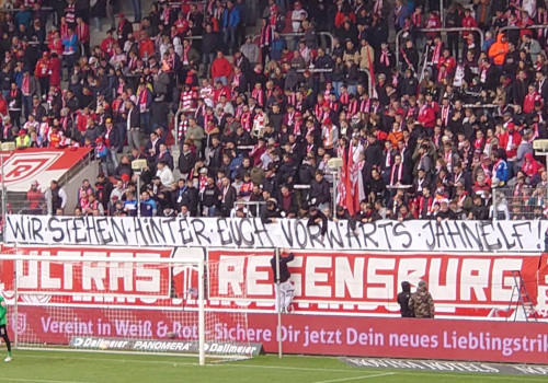 SSV Jahn Regensburg – FC St. Pauli 2-0 (10)