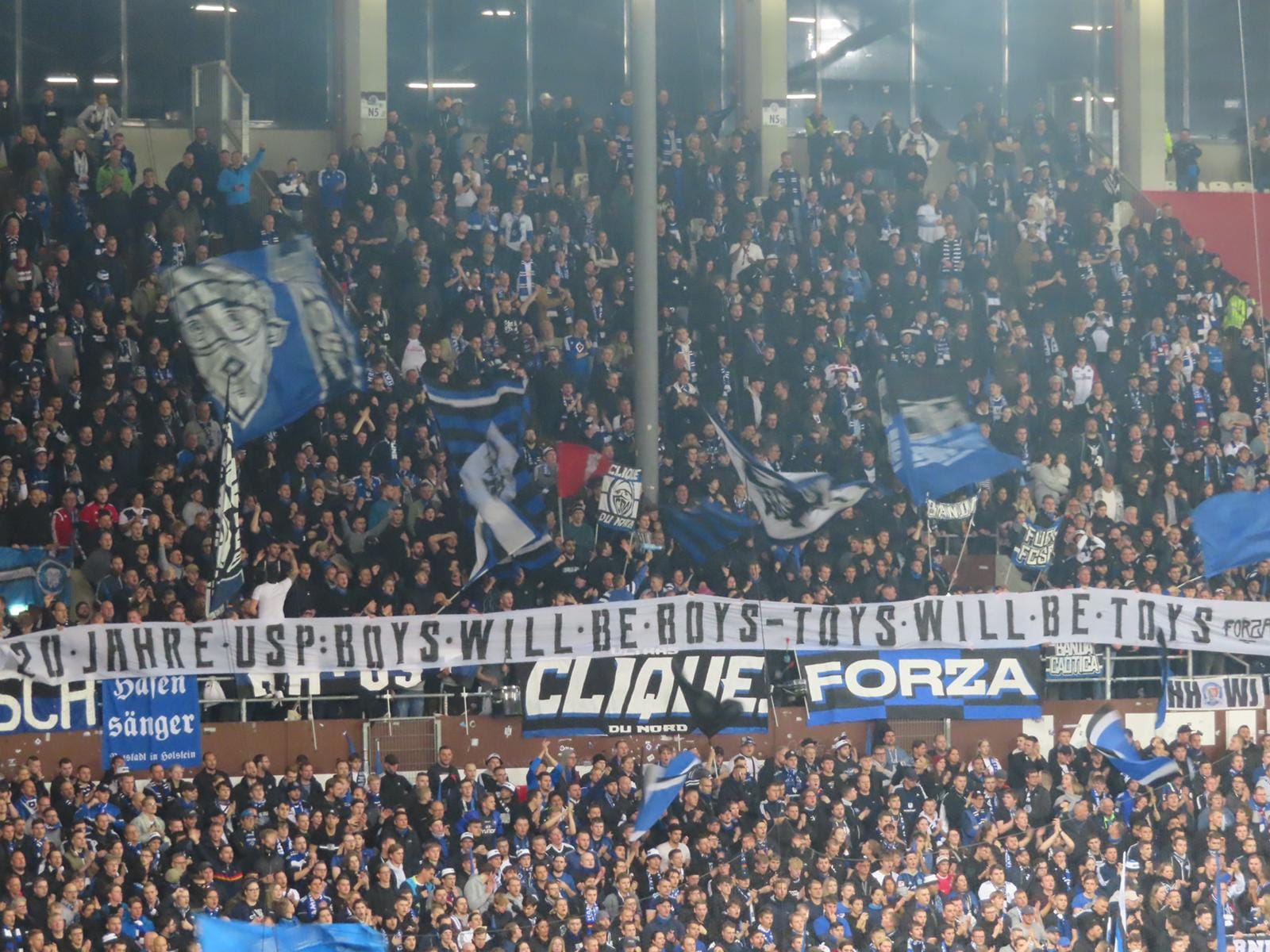 FC St. Pauli – Hamburger SV 3-0 (40)