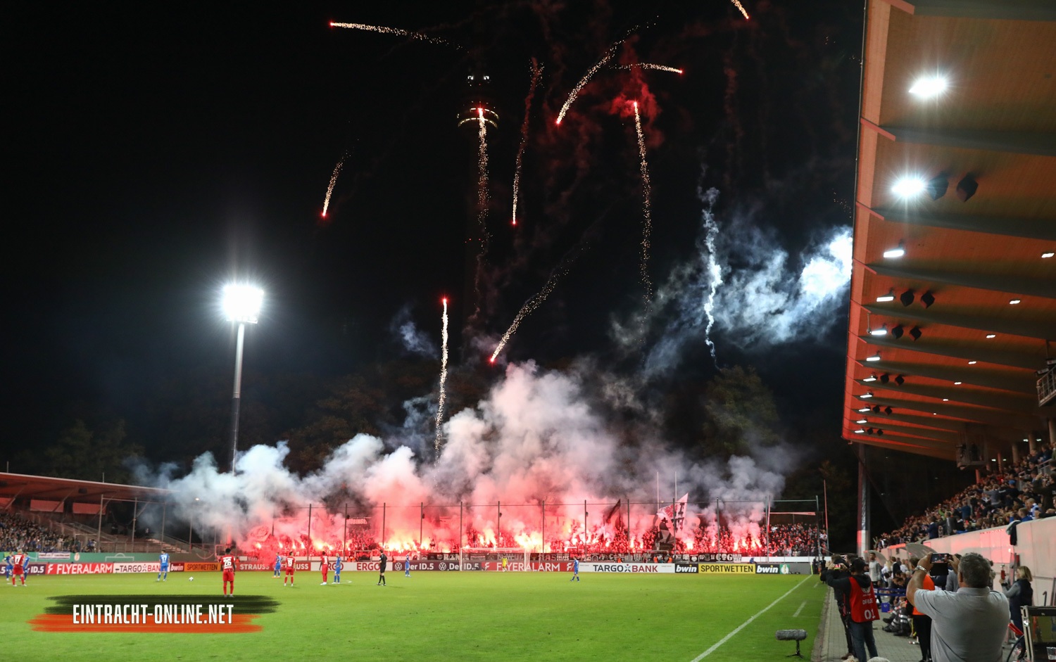 Stuttgarter Kickers – Eintracht Frankfurt 0-2 (24)